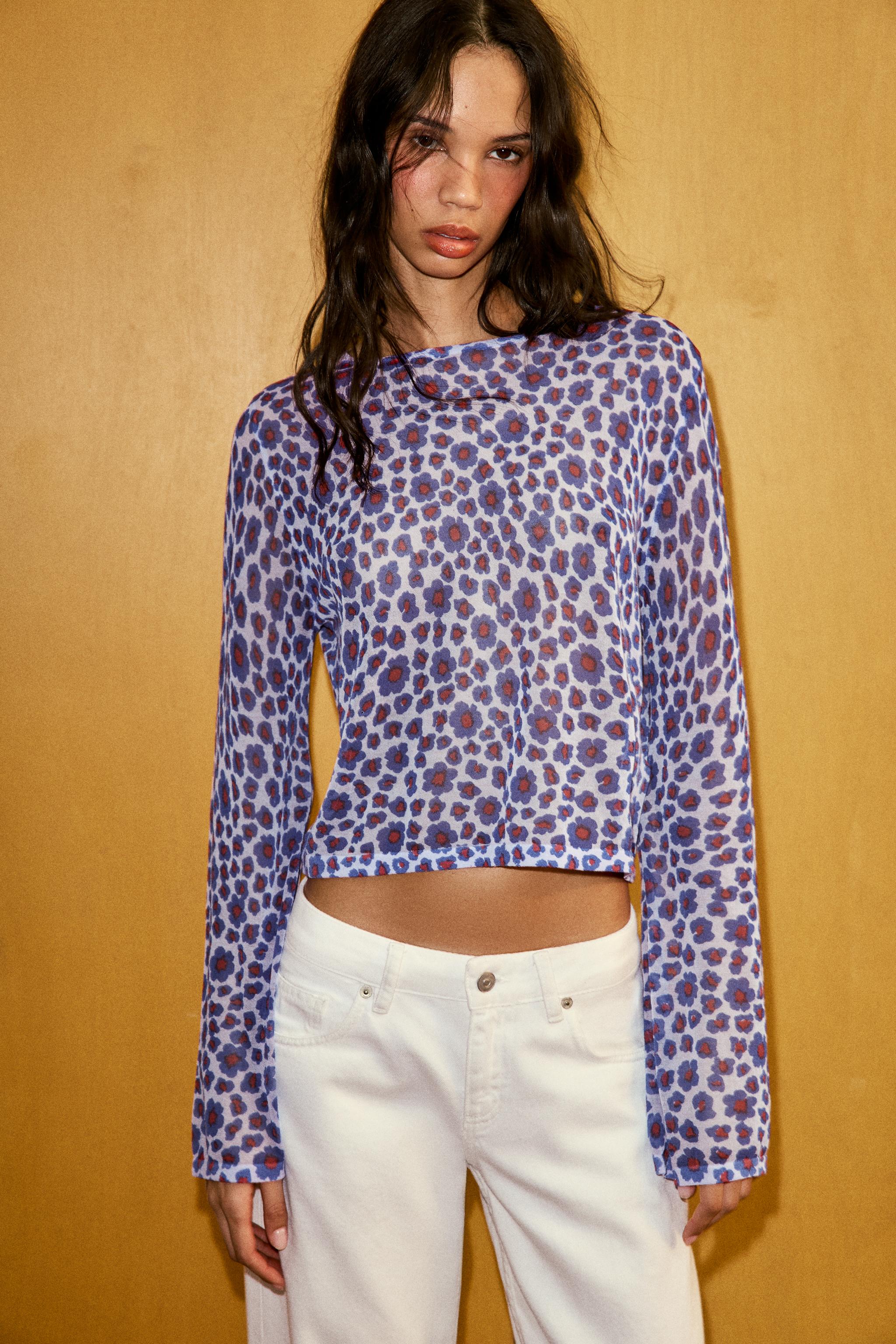 TOP À FLEURS EN MAILLE FINE